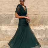 Elegantna haljina s V izrezom