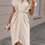 Caia - Envelop Midi Dress